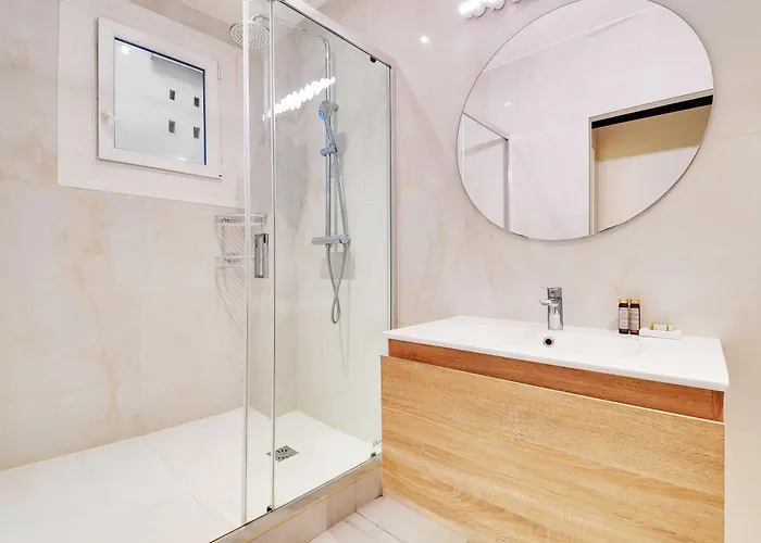 Апартаменты Modern & Refined 1bdr 4p - Roland Garros *